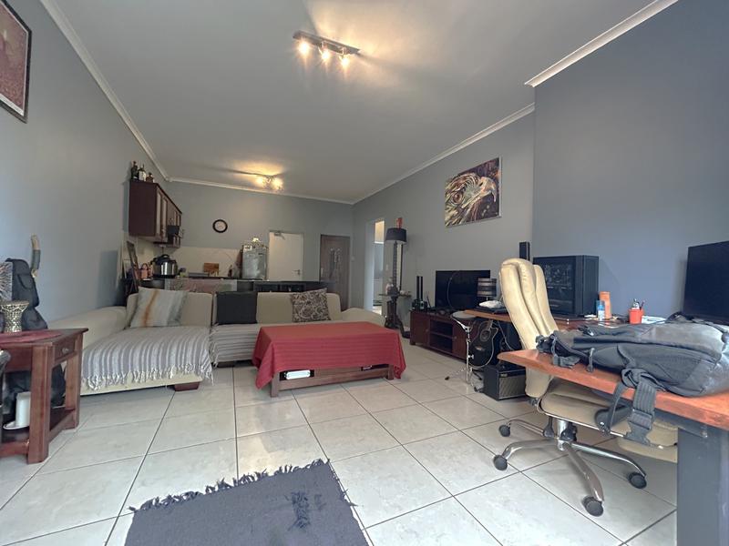 2 Bedroom Property for Sale in Muizenberg Western Cape